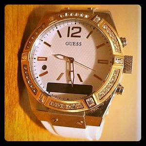 Guess women's  smart watch